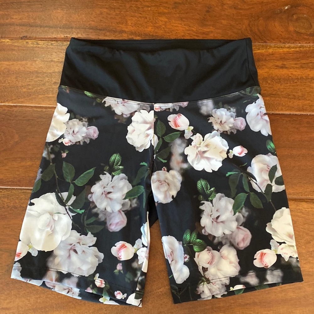 XS Victoria’s Secret Sport bike or yoga shorts, worn once, floral, 6 in inseam